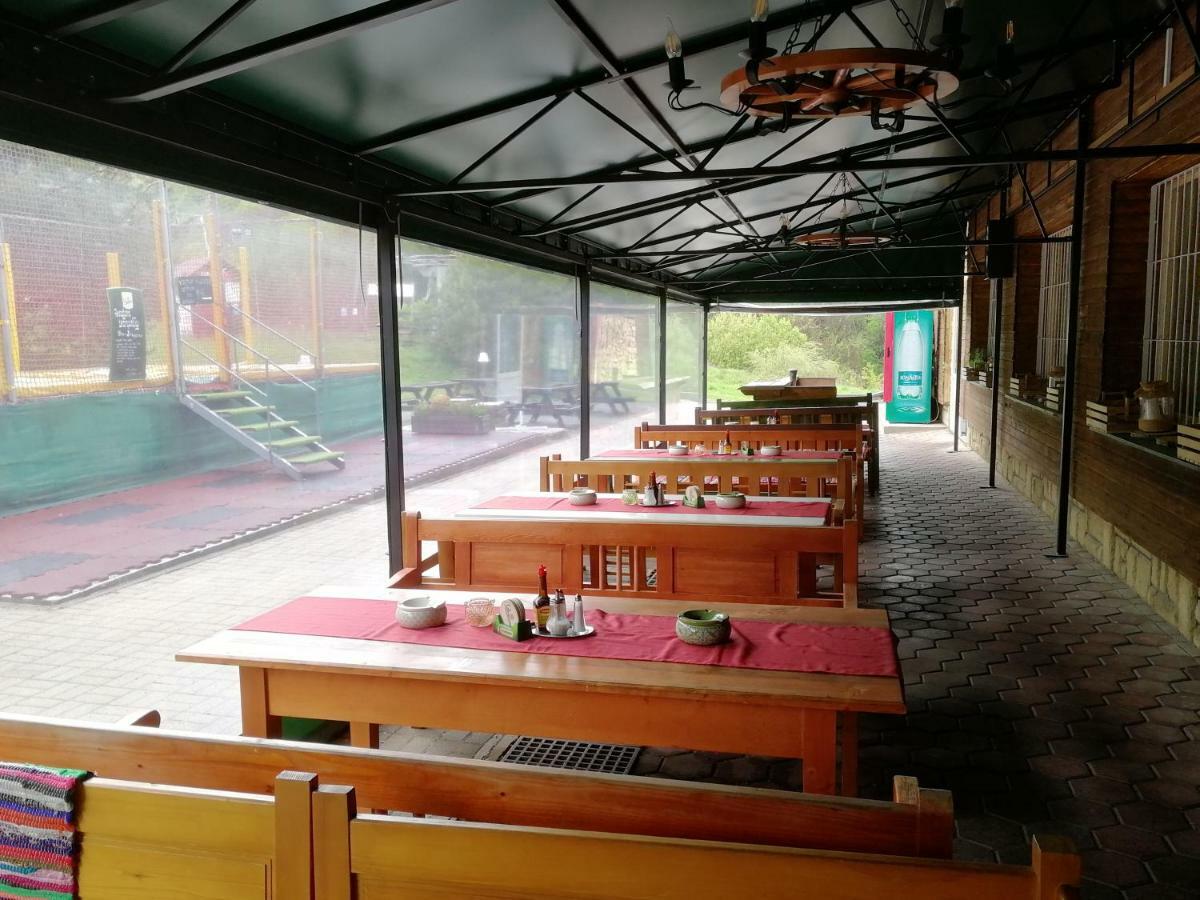 Penzion Zoo Pod Hresnou Kavecany Exteriör bild
